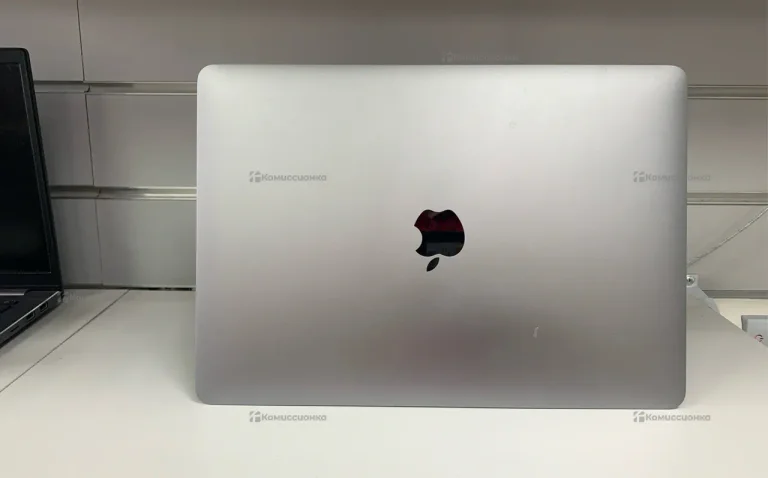Ноутбук  Macbook Pro 13 (2018,8/256,i5,touchbar)