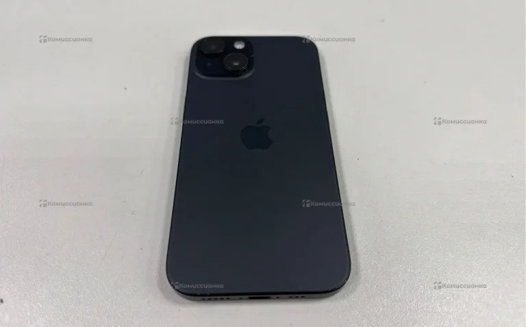 Apple iPhone 15 6/256 ГБ