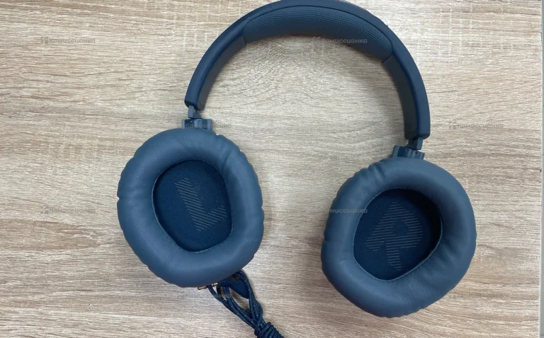 Наушники  JBL Quantum 100