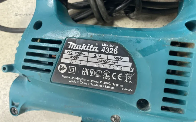Makita 4326