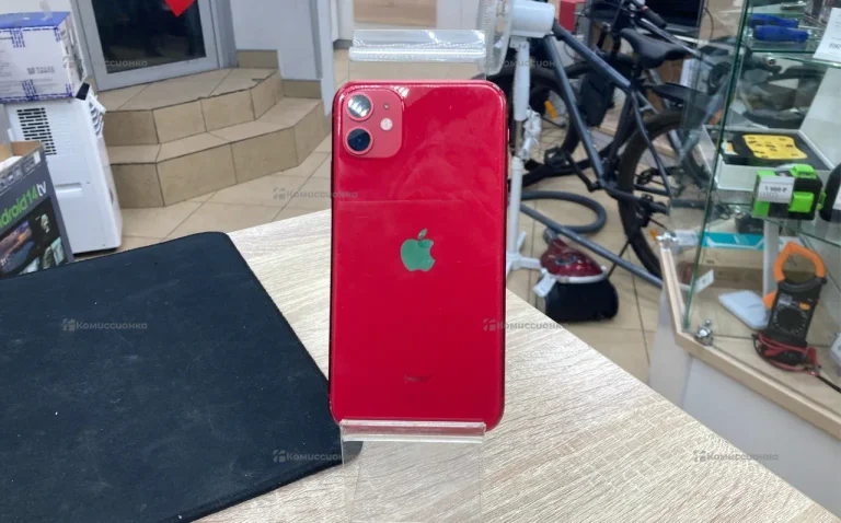 Apple iPhone 11 4/64 ГБ