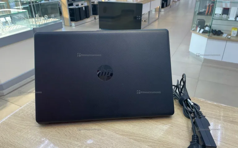 Ноутбук HP 17-ca0143ur