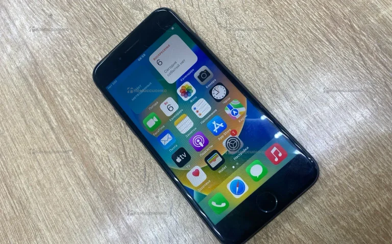 Apple iPhone 8 2/64 ГБ