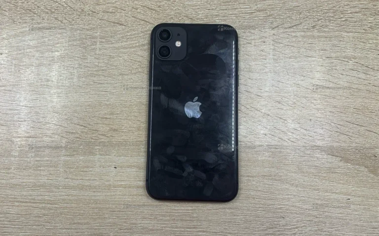 Apple iPhone 11 4/64 ГБ