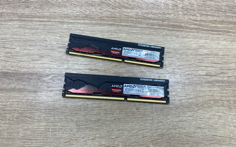 Оперативная память AMD DRR3 8x2