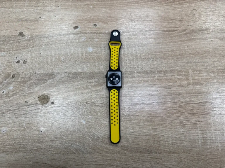 Часы Apple Watch Series 3 38mm