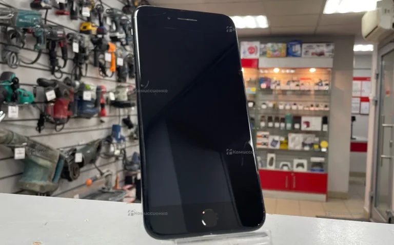 Apple iPhone 7 2/32 ГБ