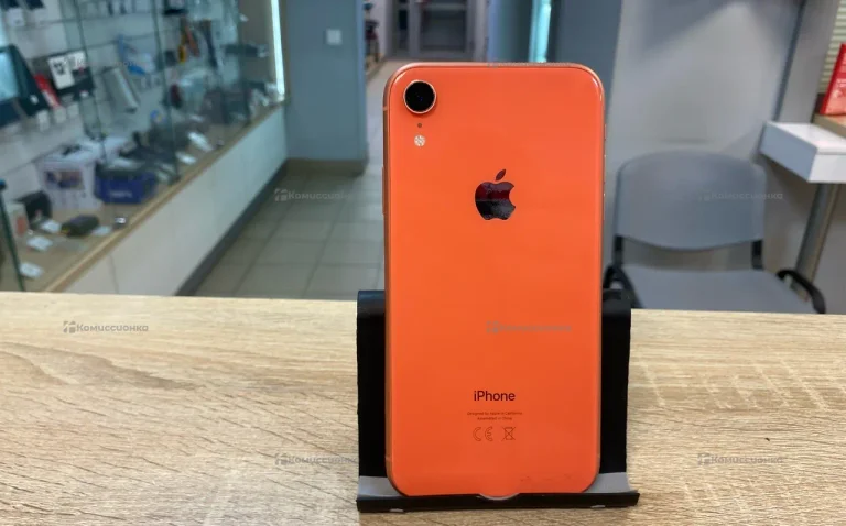 Apple iPhone XR 3/128 ГБ