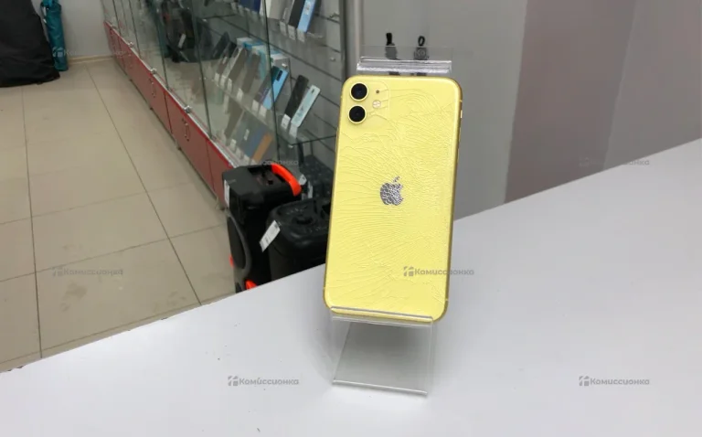 Apple iPhone 11 4/64 ГБ