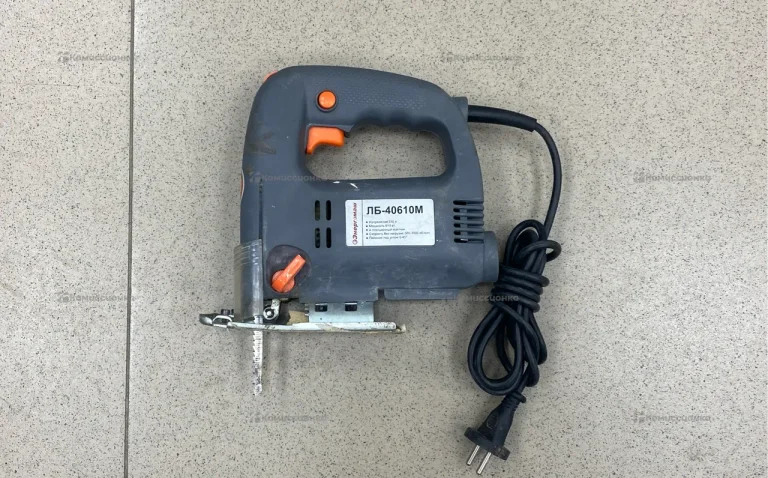 Электролобзик Энергомаш ЛБ-40610М