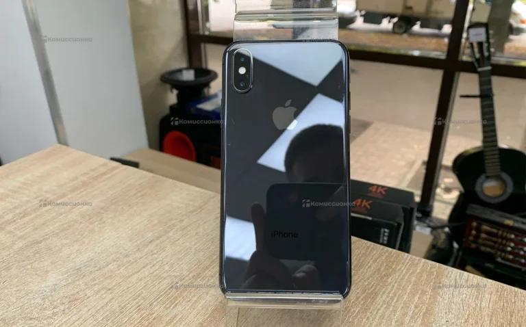 Apple iPhone XS 4/64 ГБ