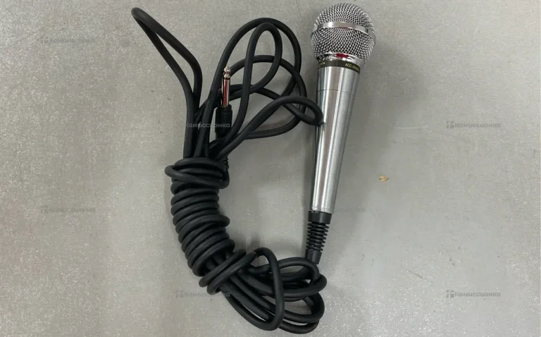 Микрофон LG DYNAMIC 400