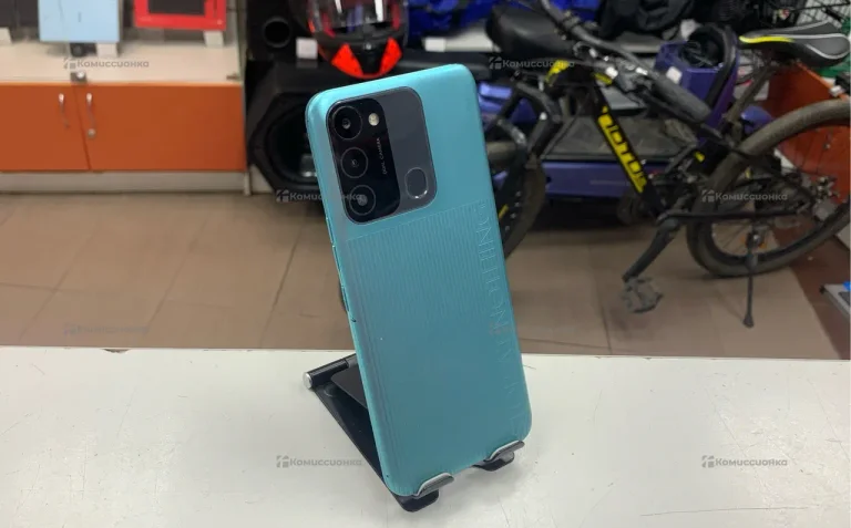 Tecno Spark Go 2024 3/64 Гб
