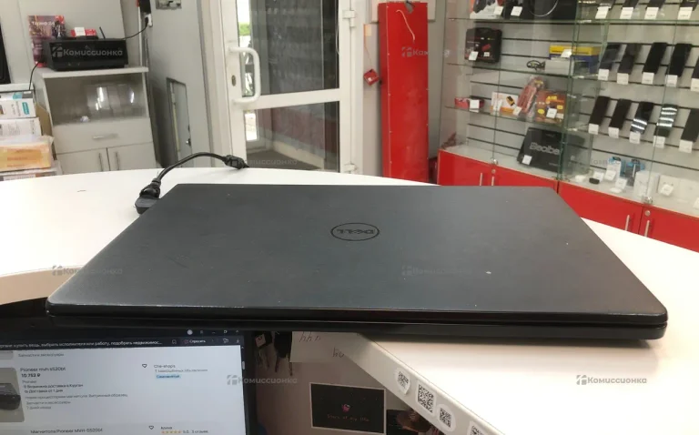 Ноутбук DELL