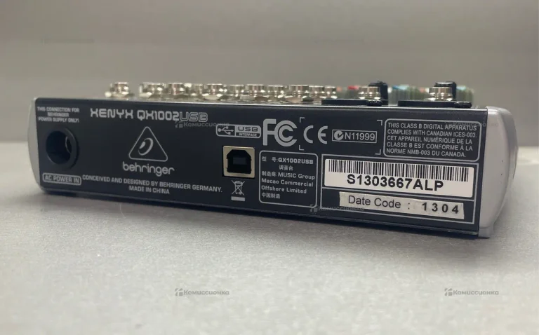 Микшерный пульт Behrigen Xenyx QX1002USB