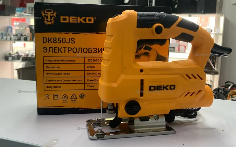 Лобзик Deko DK850JS
