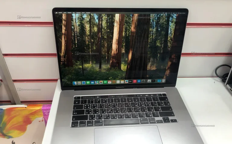 MacBook Pro 2019 A2141 i7