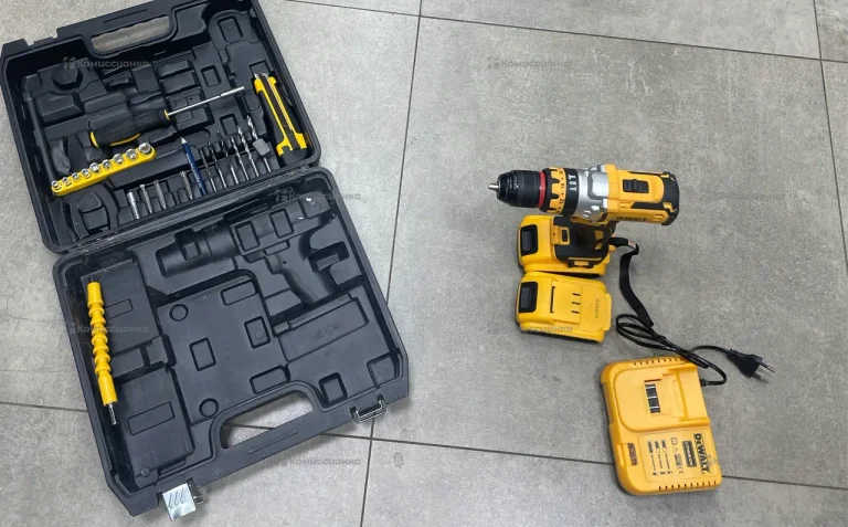 Шуруповерт Dewalt  DCB112(реплика)
