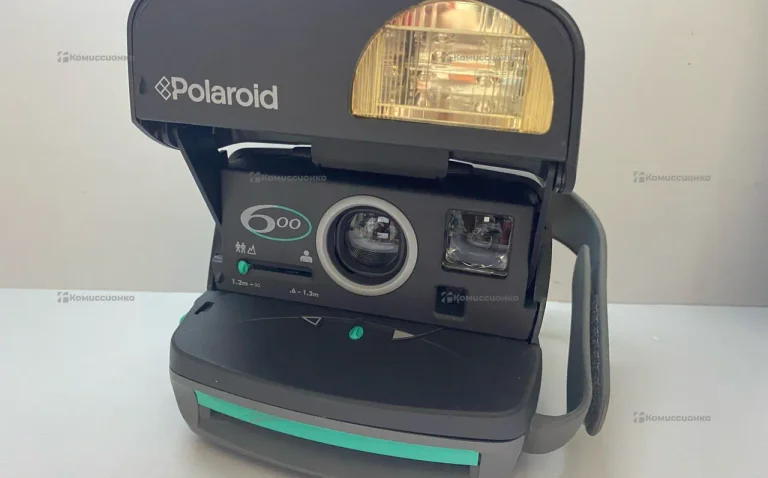 Фотоаппарат  Polaroid 600