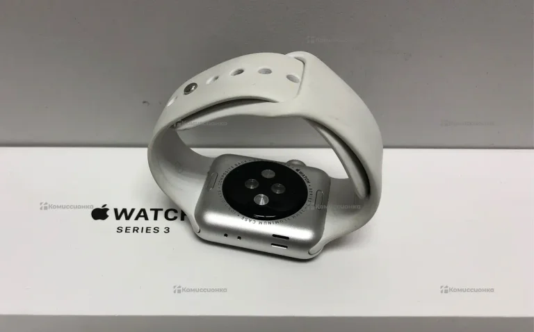 Часы  Apple Watch 3 серии