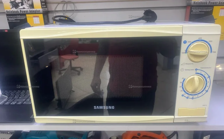 Микроволновка Samsung