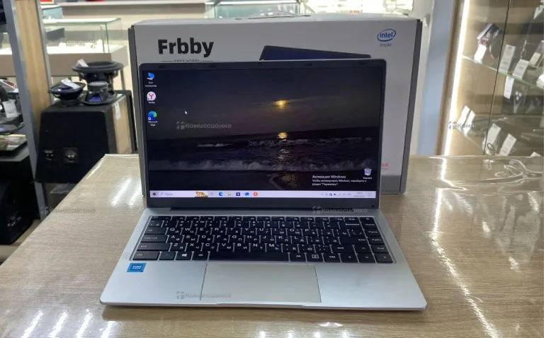 Ноутбук  frbby v10