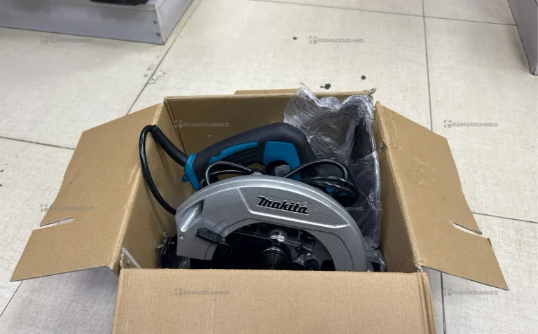 Циркулярная диск/пила сетевая Makita HS7000