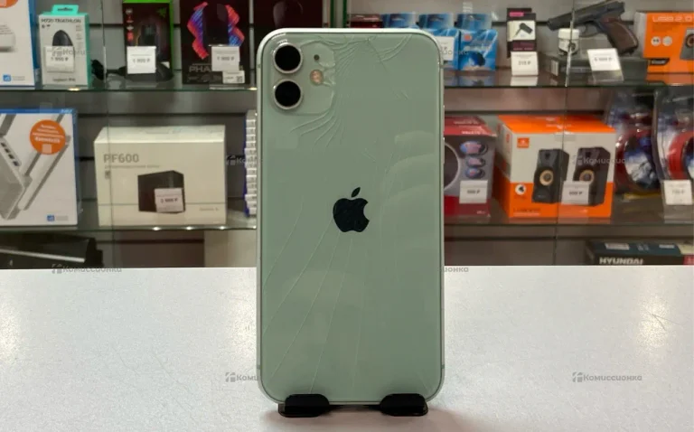 Apple iPhone 11 4/64 ГБ