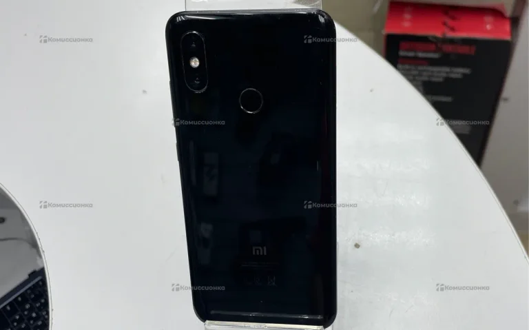 Xiaomi Mi 8 6/128 ГБ
