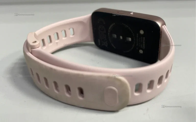 Часы Huawei Band 10