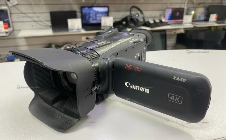 Профессиональная видеокамера Canon XA40