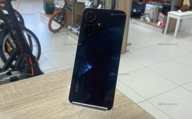 Infinix Hot 30 Play 8/128 ГБ