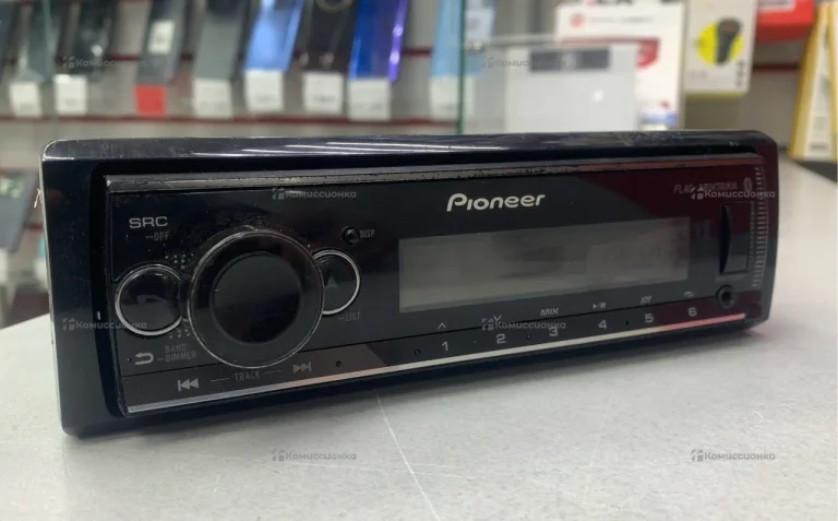 Автомагнитола  Pioneer MVH-520BT