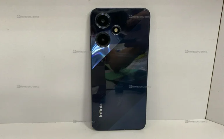 Infinix Hot 30 Play 8/128 ГБ