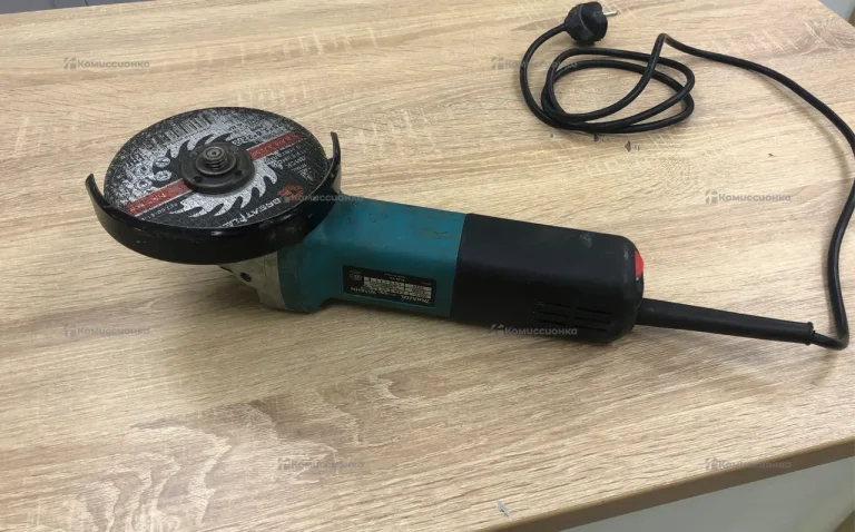 УШМ makita 9558 HN