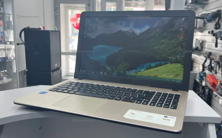 Ноутбук ASUS Vovobook 15 x540ma