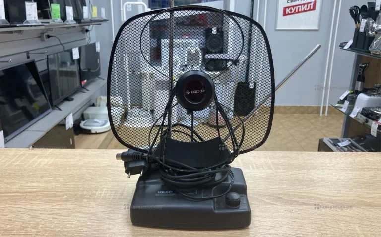 Антенна с усилителем Dexp inhome 45 Rader