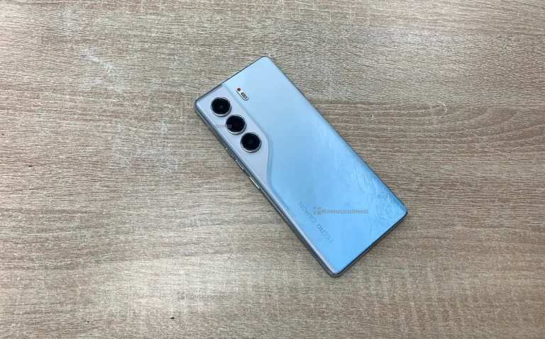 Tecno Camon 40 Pro 12/256 ГБ