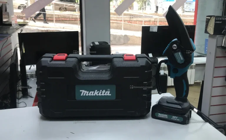 Пила аккумуляторная цепная мини садовая Makita(реп