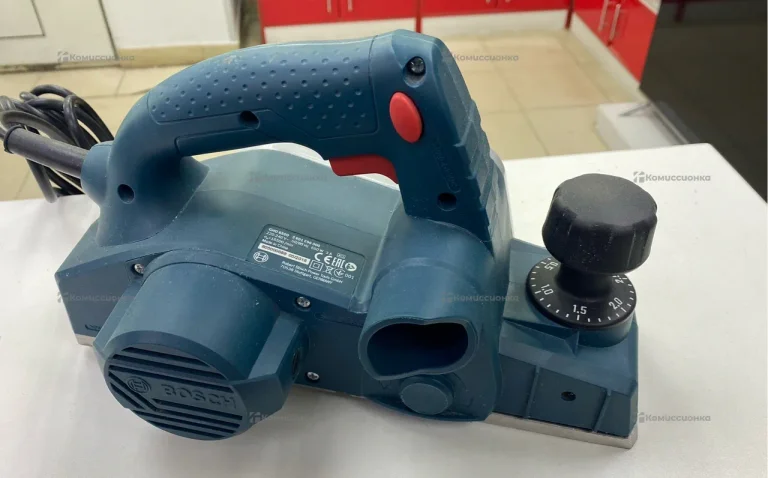рубанок Bosch GHO 6500