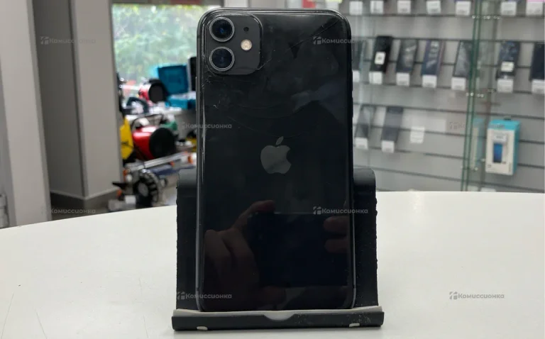 Apple iPhone 11 4/64 ГБ
