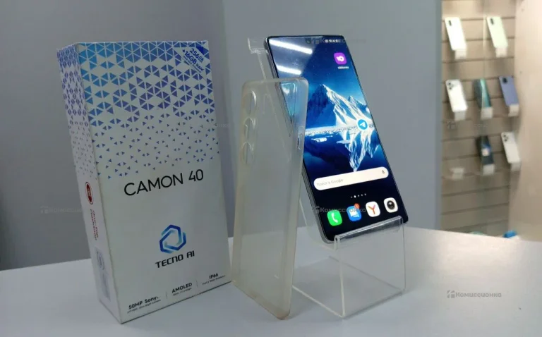 Tecno canon 40 8/256