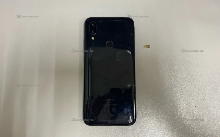 Xiaomi Redmi 7 3/64 ГБ