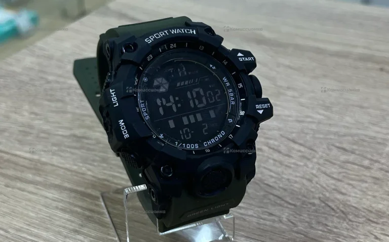 Часы  sport watch
