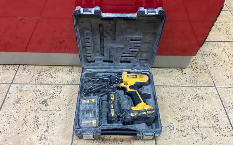 Аккумуляторная дрель-шуруповерт DENZEL CDL-12-01CB