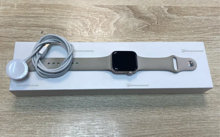 Apple Watch SE (2nd Gen) 40mm