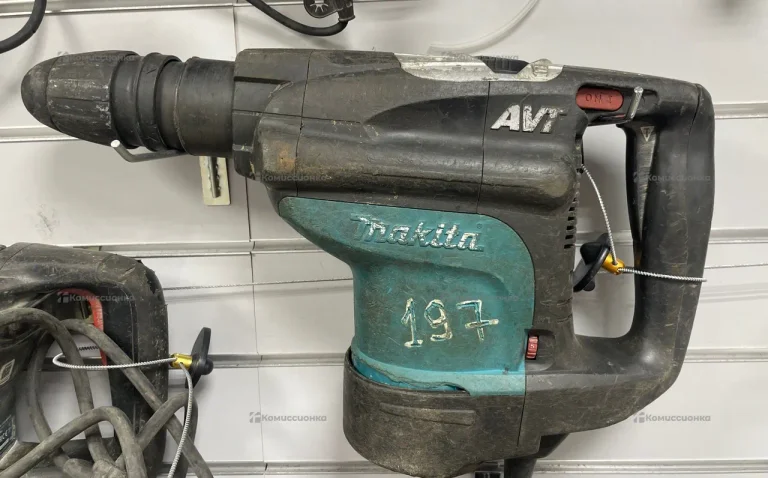 Перфоратор makita HR4510C