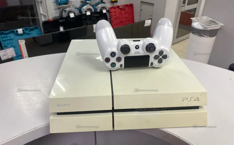 Приставка Sony PS4 FAT 500GB