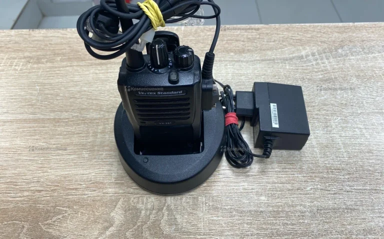 Рация Vertex Standard VX-261