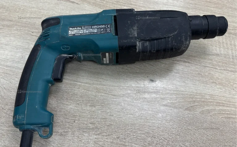 Перфоратор Makita HR 2450.